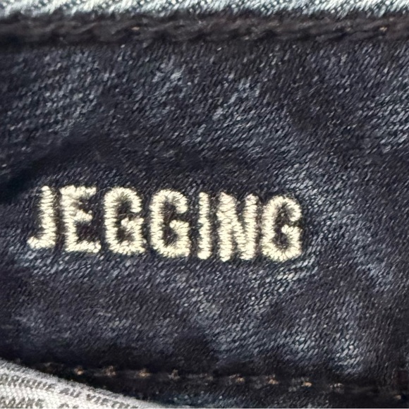 American Eagle Outfitters Jegging Skinny Jeans Stretch Y2K Dark Blue Size 2 Long - Picture 5 of 7